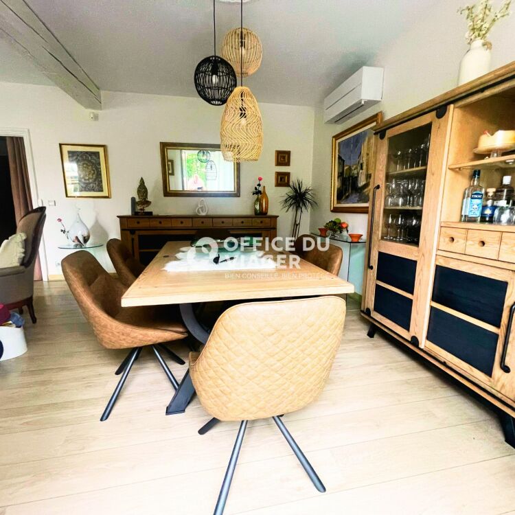 Maison - 6 pièces - 148 m²