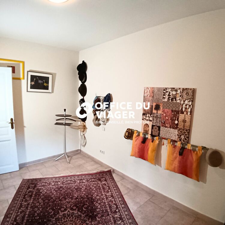 Maison - 10 pièces - 328 m²