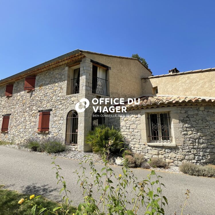 Maison - 5 pièces - 169 m²