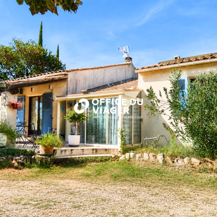 Maison - 8 pièces - 177 m²