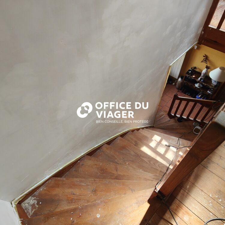 Maison - 9 pièces - 225 m²