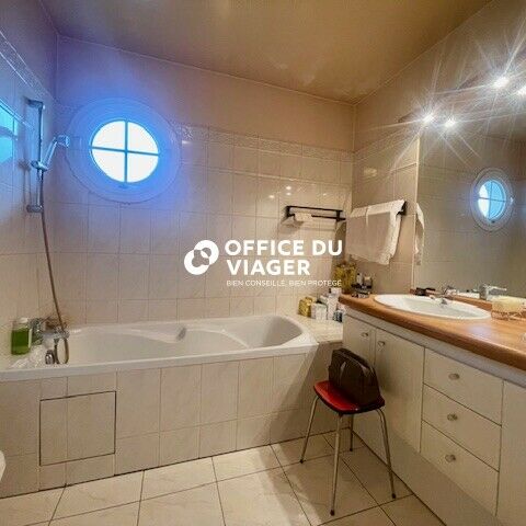 Appartement - 5 pièces - 108 m²