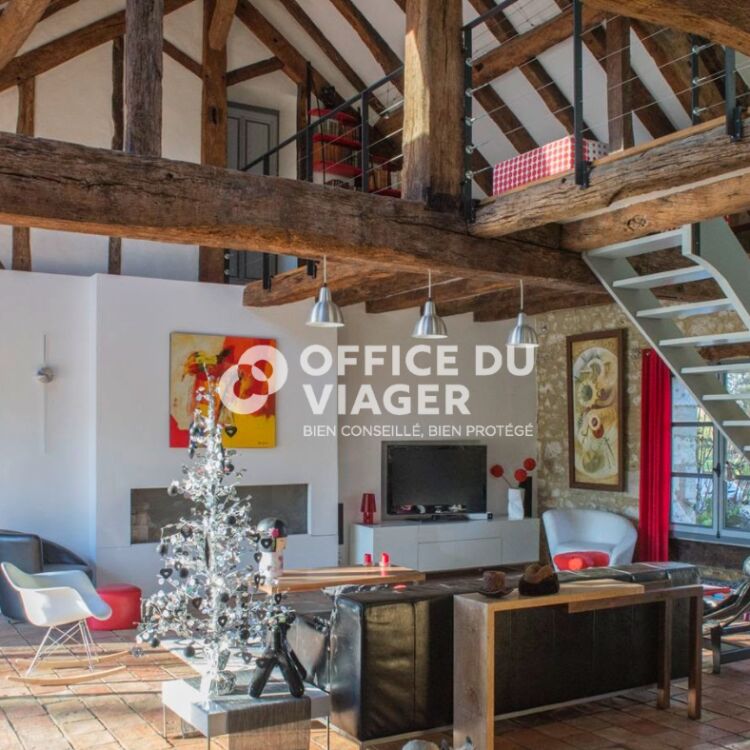 Maison - 8 pièces - 290 m²