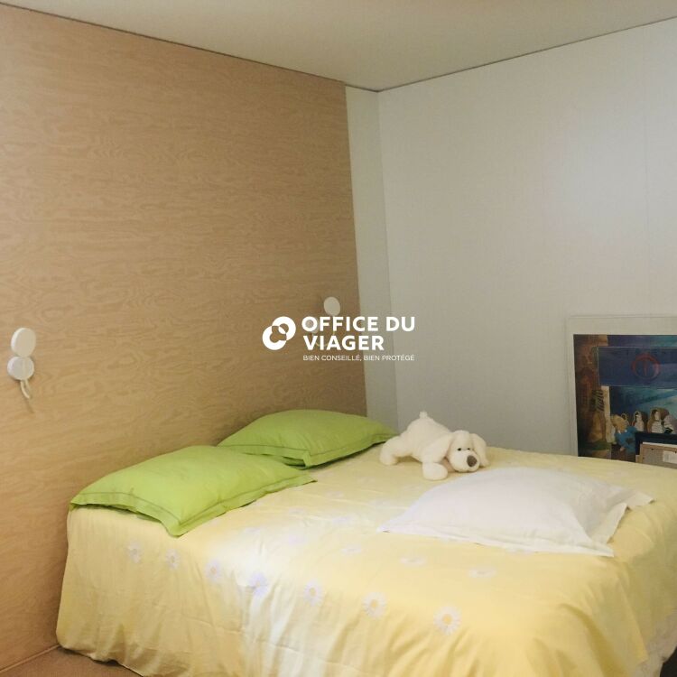 Maison - 6 pièces - 232 m²