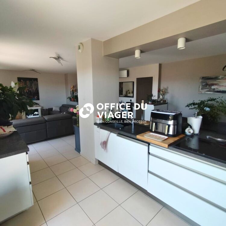 Appartement - 4 pièces - 99 m²