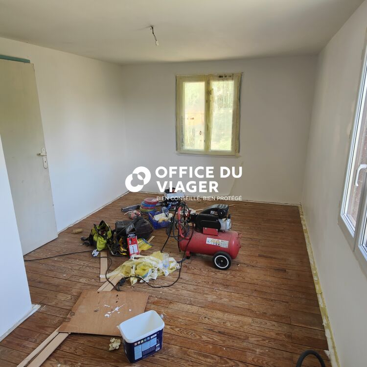 Maison - 9 pièces - 225 m²