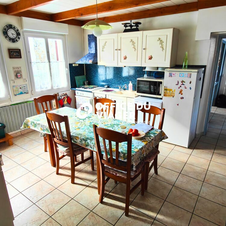 Maison - 6 pièces - 164,61 m²