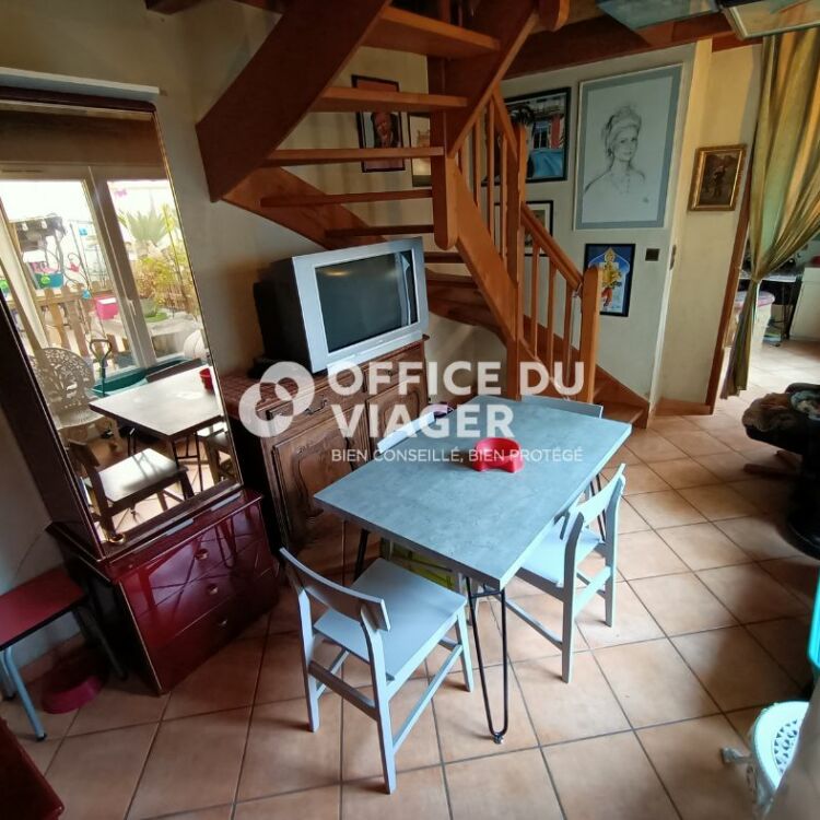 Maison - 4 pièces - 199 m²