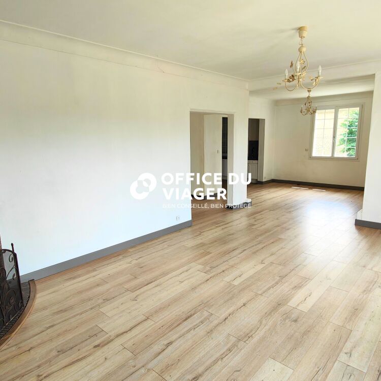Maison - 8 pièces - 216,63 m²