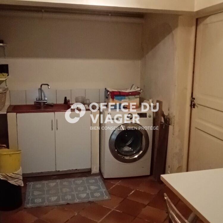 Maison - 7 pièces - 254 m²