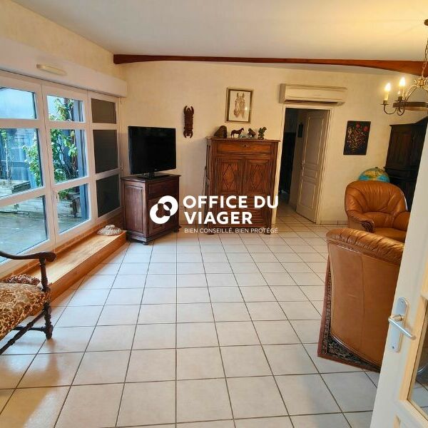 Appartement - 5 pièces - 145 m²