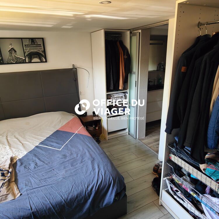 Maison - 9 pièces - 225 m²