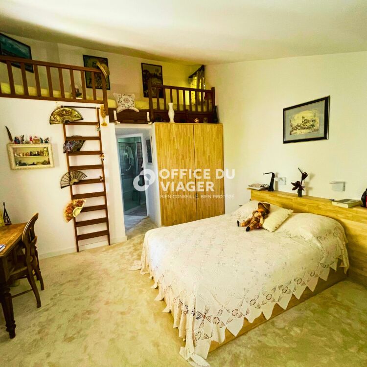 Maison - 6 pièces - 195 m²