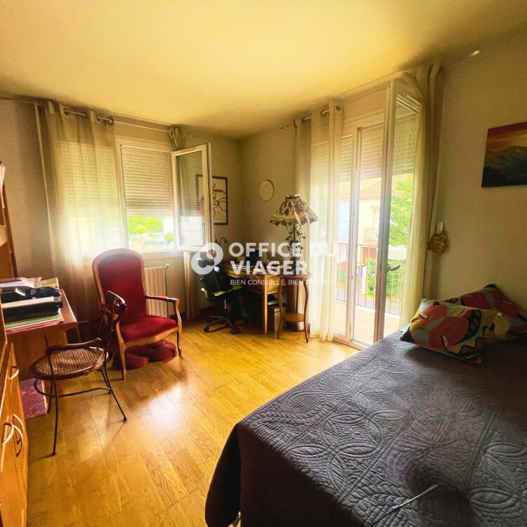 Maison - 6 pièces - 148 m²