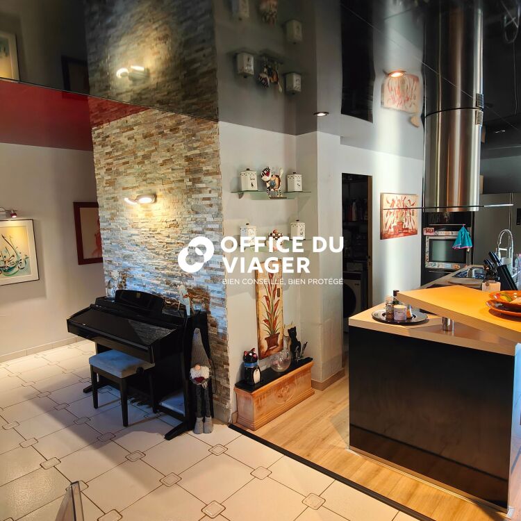 Maison - 5 pièces - 192 m²