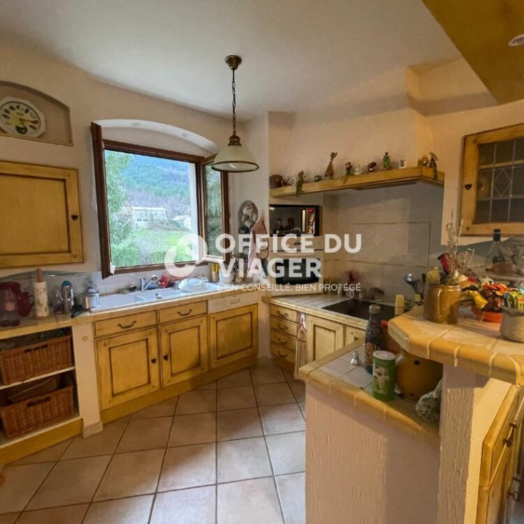 Maison - 6 pièces - 160 m²