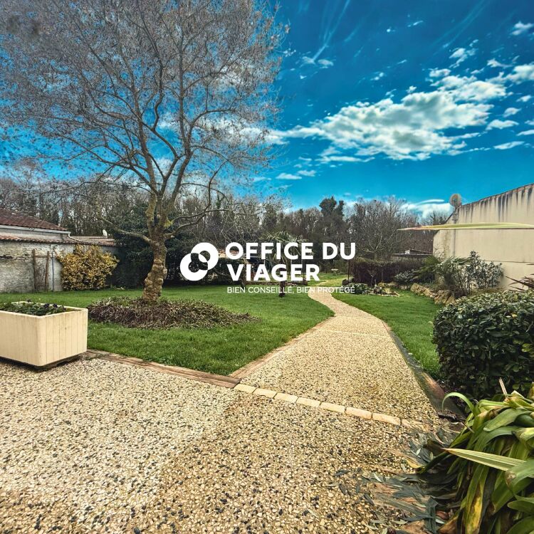 Maison - 5 pièces - 179 m²