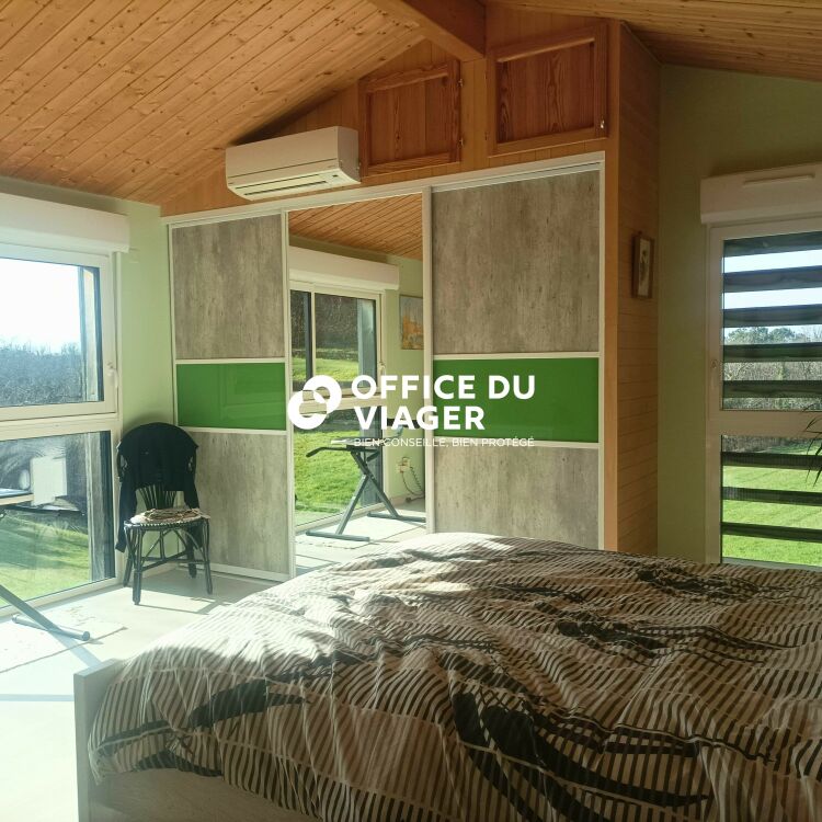 Ensemble immobilier - 6 pièces - 140 m²