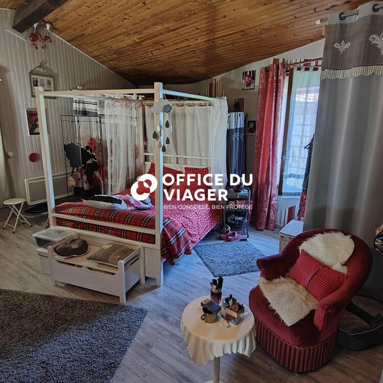 Maison - 6 pièces - 194 m²