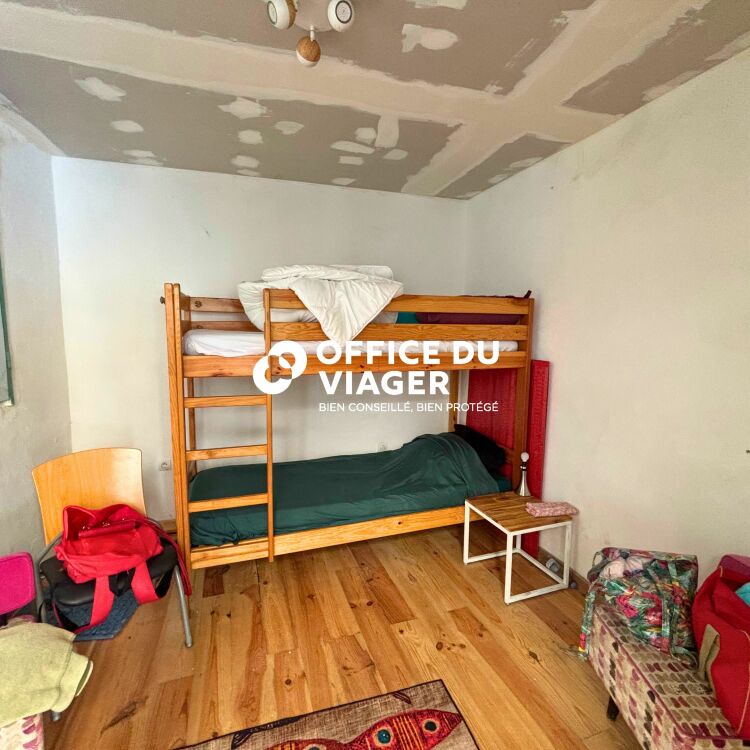 Immeuble - 5 appartements - 233,70 m²