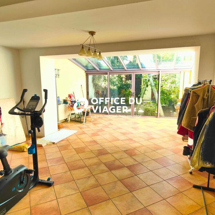 Maison - 6 pièces - 185 m²