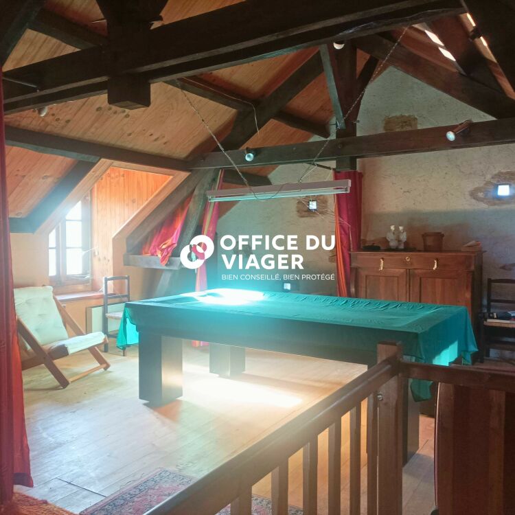 Ensemble immobilier - 6 pièces - 140 m²