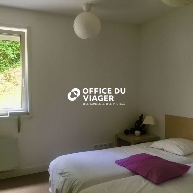 Maison - 6 pièces - 232 m²