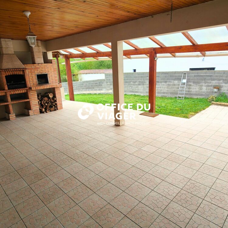 Maison - 6 pièces - 189 m²