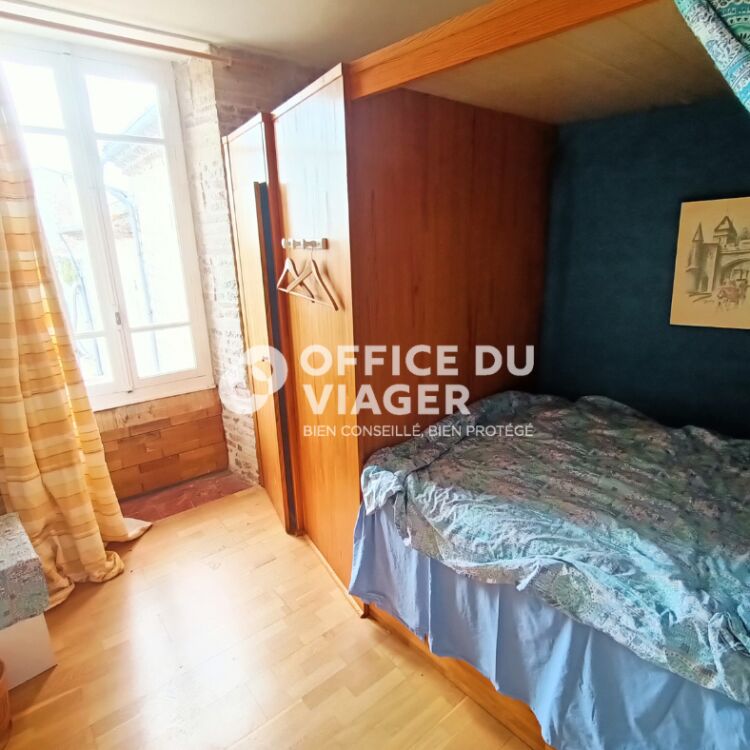 Maison - 7 pièces -  299,17 m²