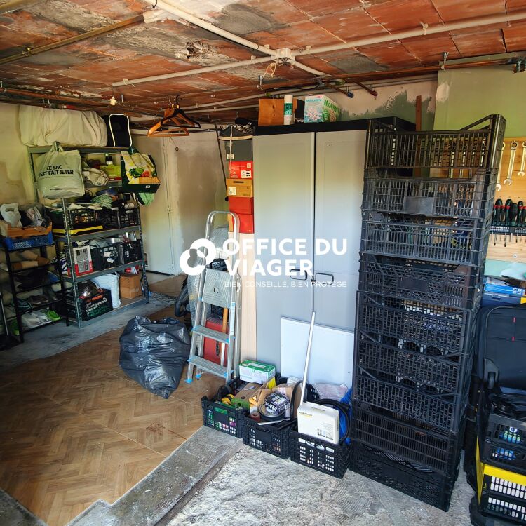 Maison - 9 pièces - 225 m²