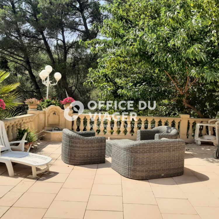 Maison - 7 pièces -  238,35 m²