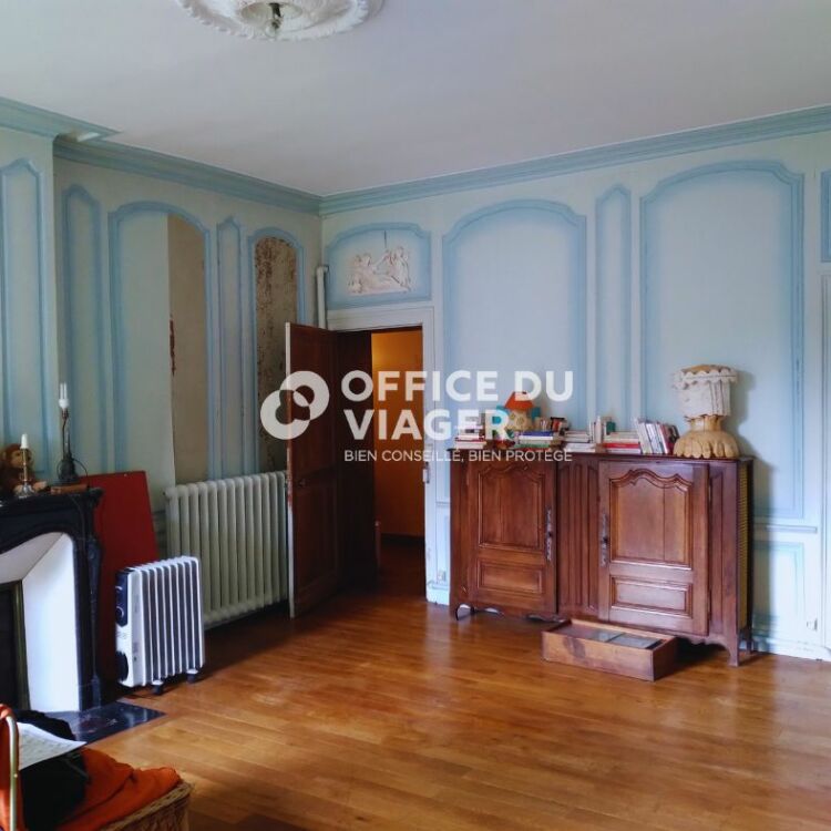 Maison - 12 pièces - 408 m²