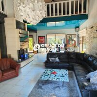 Maison - 5 pièces - 192 m²
