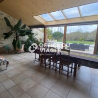Maison - 7 pièces - 400 m²