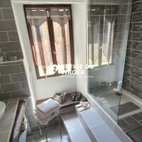 Maison - 6 pièces - 194 m²
