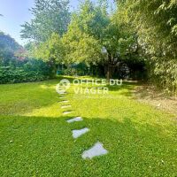 Maison - 6 pièces - 258 m²