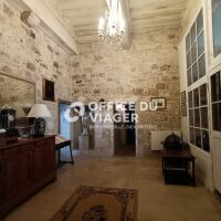 Maison - 13 pièces - 446 m²