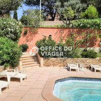 Maison - 7 pièces -  238,35 m²