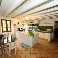 Maison - 6 pièces - 196,03 m²