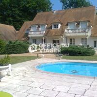 Maison - 8 pièces - 346 m²