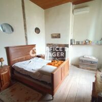 Maison - 13 pièces - 446 m²