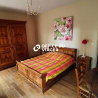 Maison - 9 pièces - 240 m²