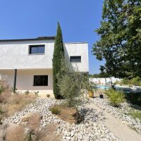 Maison - 7 pièces - 190 m²