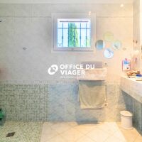 Maison - 10 pièces - 328 m²