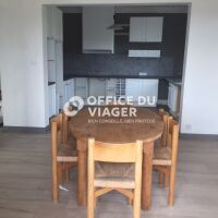 Maison - 8 pièces - 180 m²