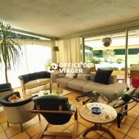 Maison - 6 pièces - 180 m²
