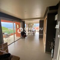 Appartement - 5 pièces - 152 m²