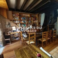Maison - 7 pièces -  299,17 m²