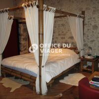 Maison - 7 pièces - 400 m²