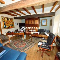 Maison - 6 pièces - 196,03 m²